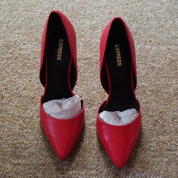 Red heels - Picture 5 of 5